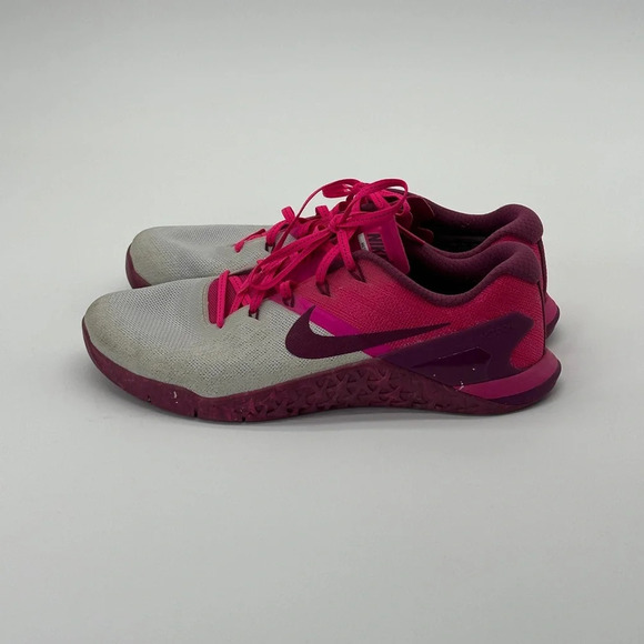 Nike Metcon 3 Cross Training Shoes Womens Size 11 EUR 43 Pure Platinum Tea Berry - Picture 4 of 9